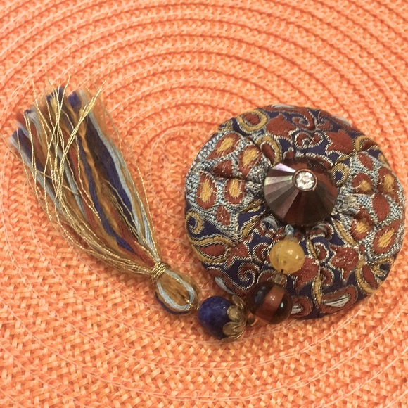Jewelry - PUFF FABRIC TASSEL PIN
